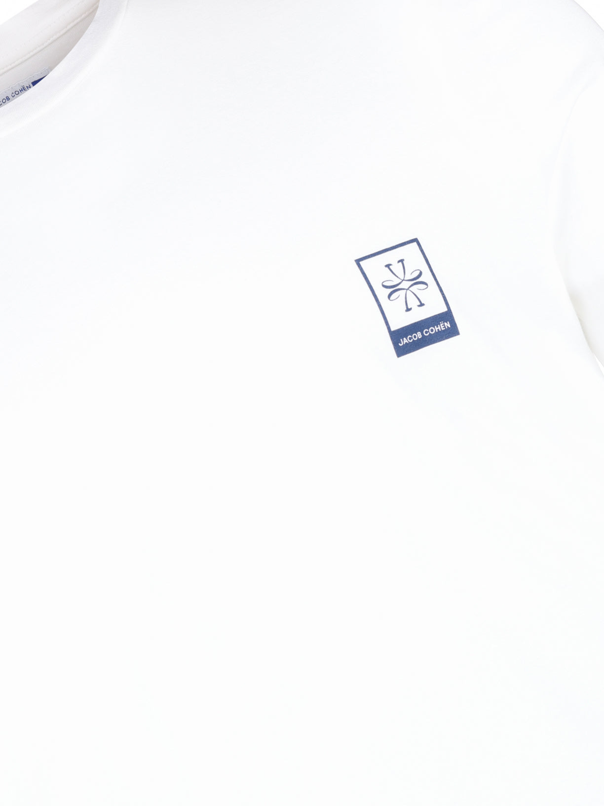 Load image into Gallery viewer, Jacob Cohen Small Print Logo Tee White
