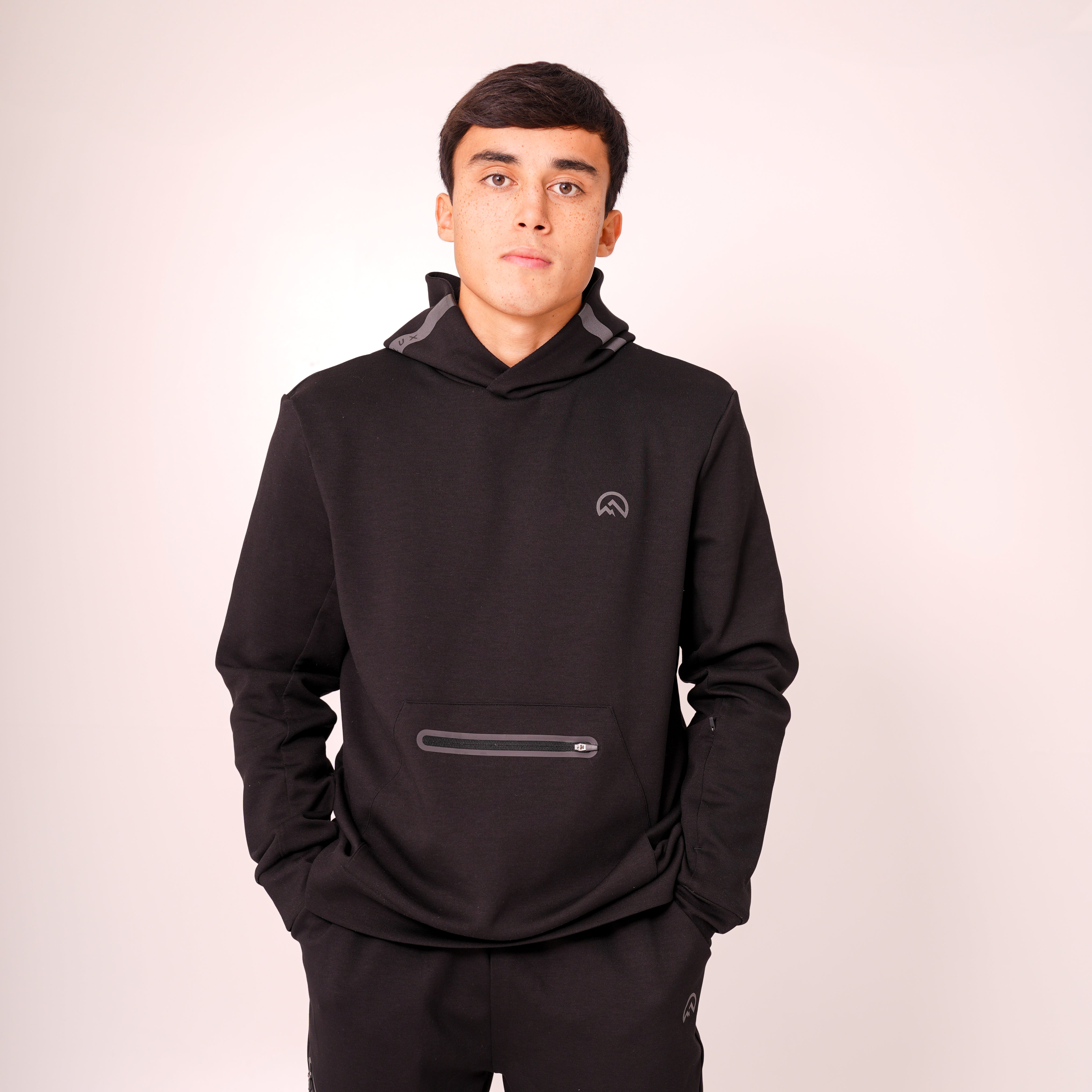 Flux Velar Overhead Hoody Black