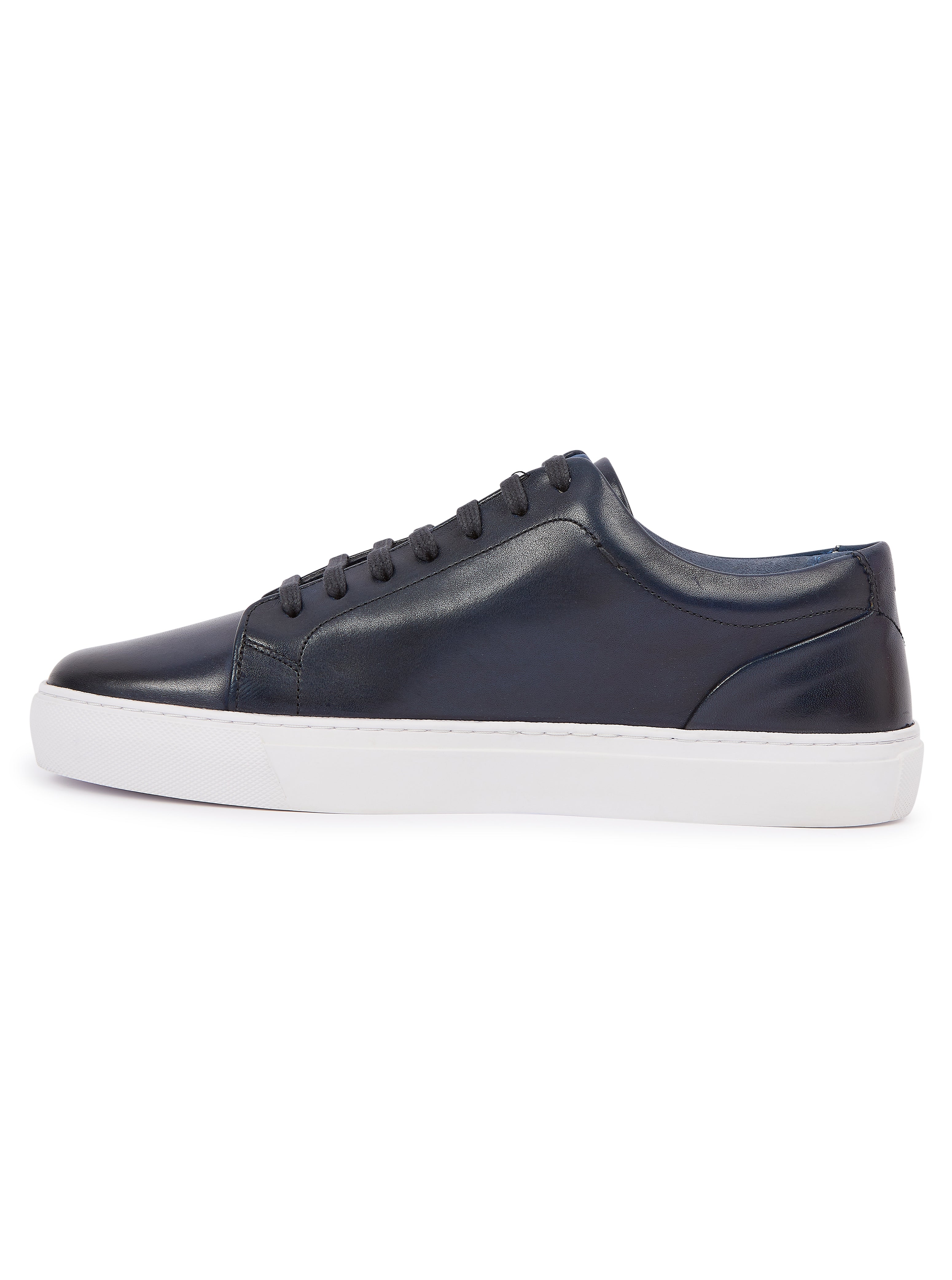 Load image into Gallery viewer, Oliver Sweeney Hayle Trainer Navy
