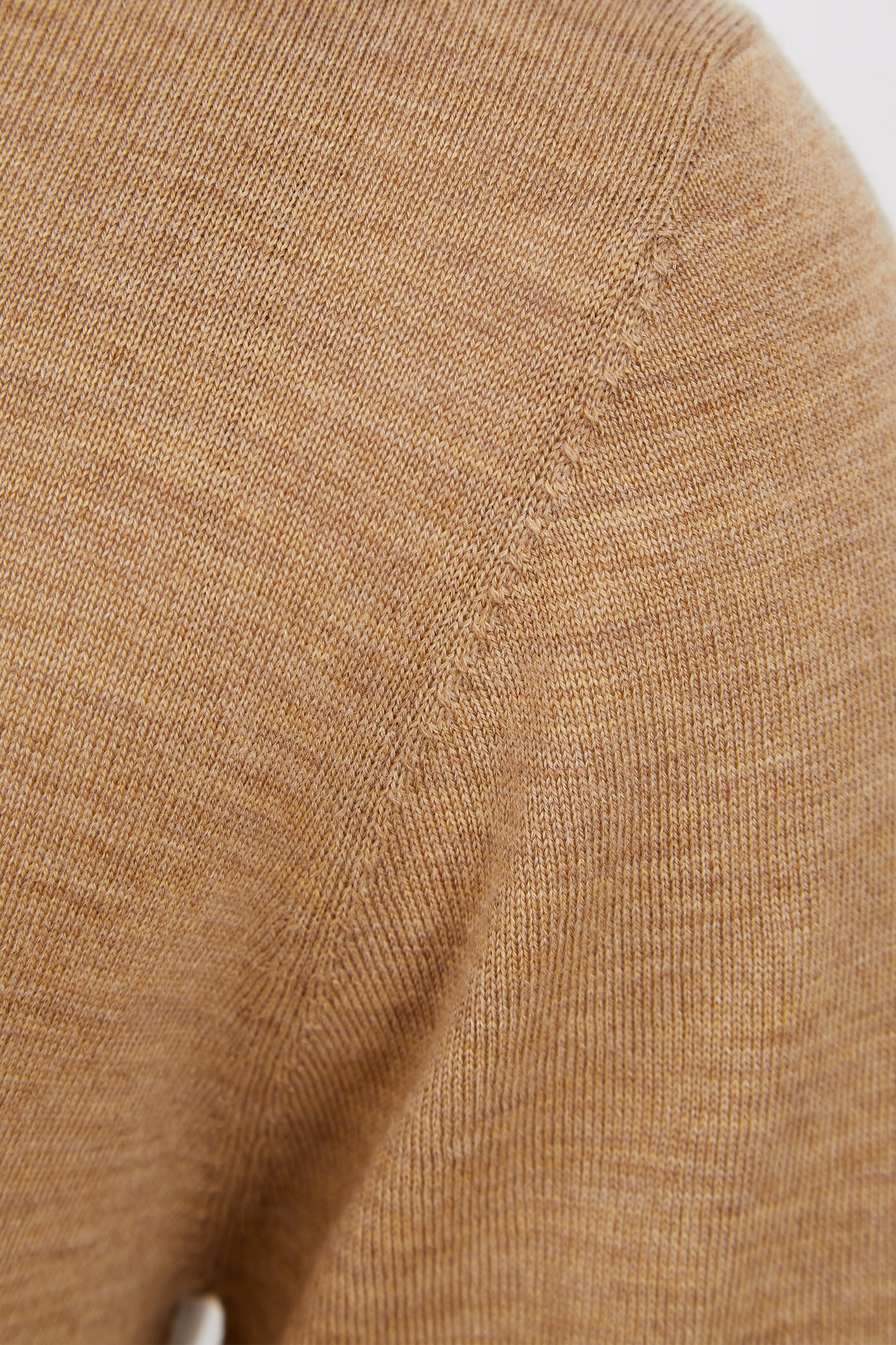 Load image into Gallery viewer, Matinique Margrate Merino Knit Beige
